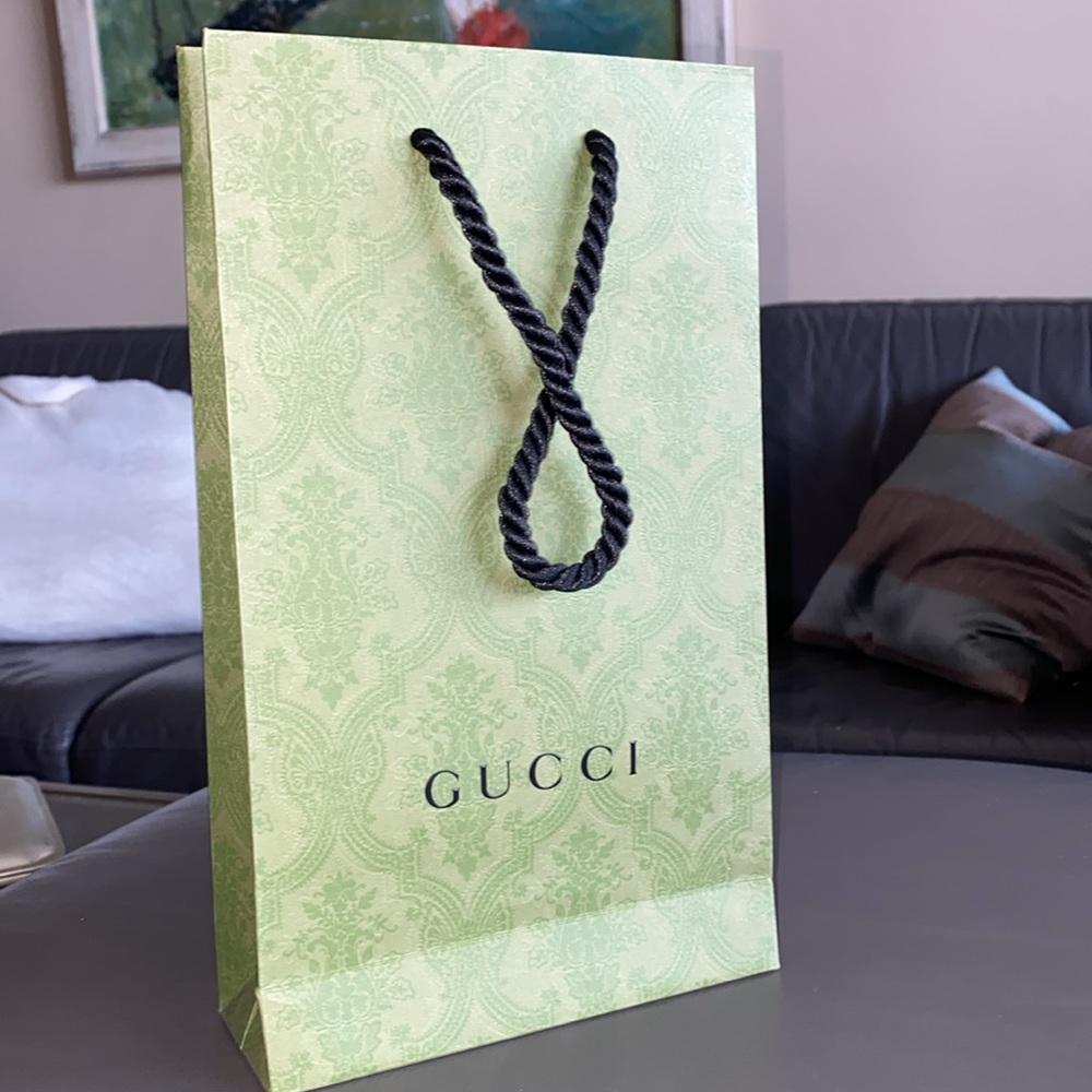 Gucci shopping bag